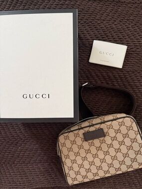 🔴SOLD🔴 Gucci GG Canvas Fanny Pack